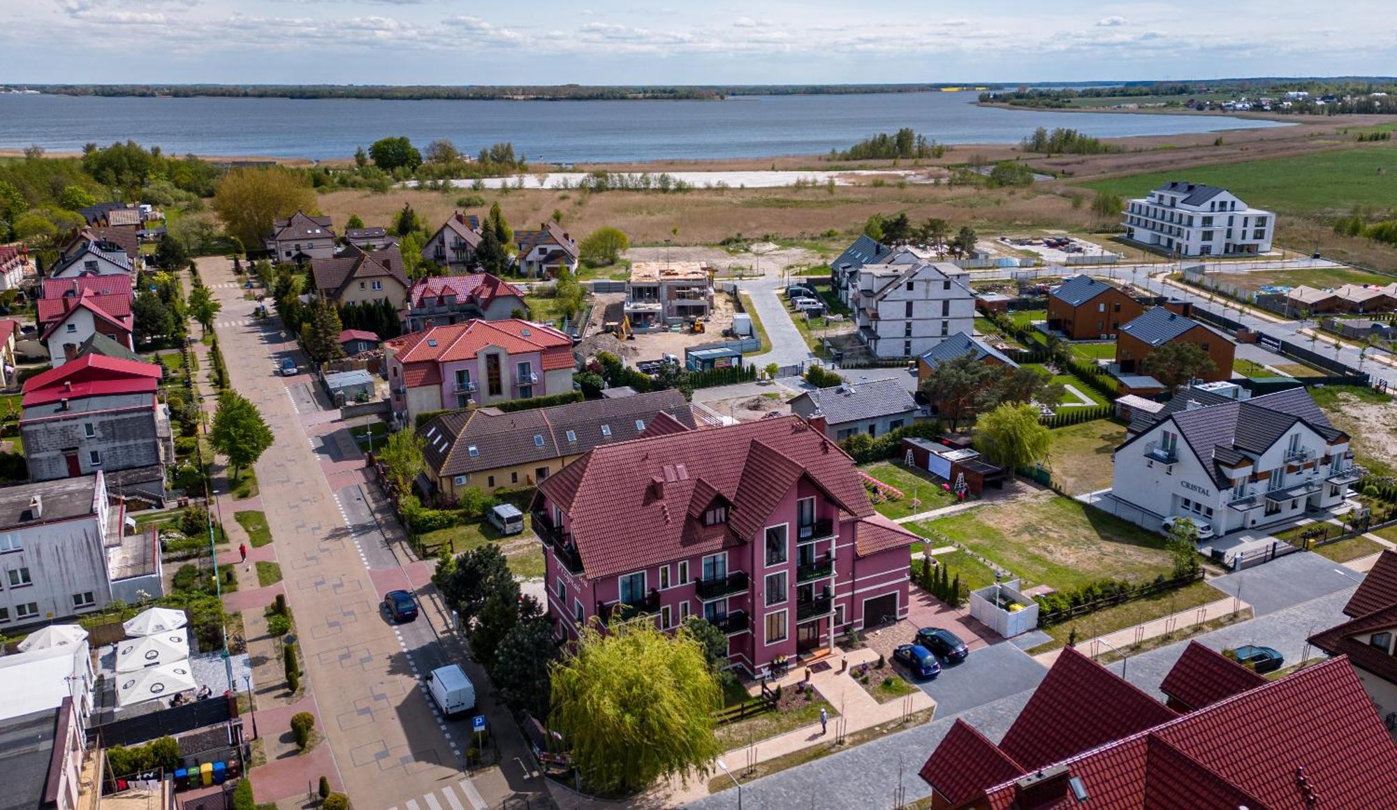 Willa Karmazynowa Przystan Miedzywodzie Luaran gambar